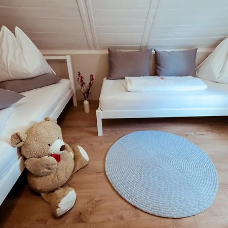 Part Apartman - A - Privat Vizparttal *