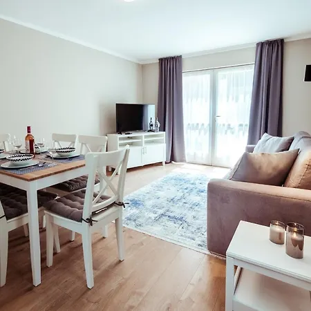 Part Apartman - A - Privat Vizparttal