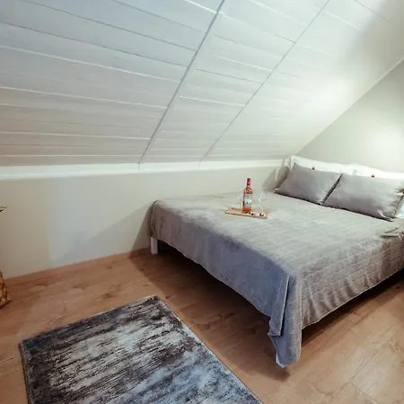 Holiday home Part Apartman - A - Privat Vizparttal