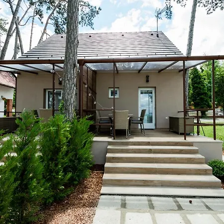 Part Apartman - A - Privat Vizparttal *